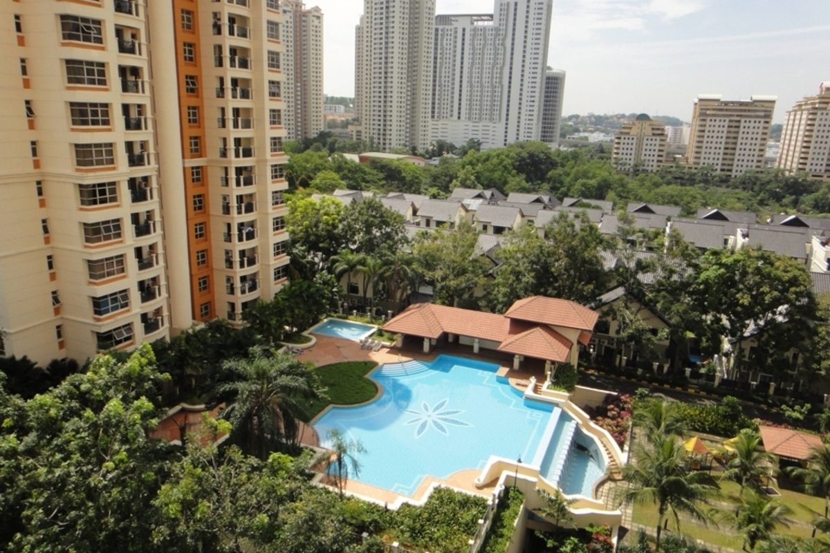 Angkupuri Condominium