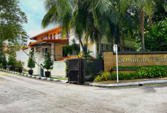 SEMANTAN VILLAS